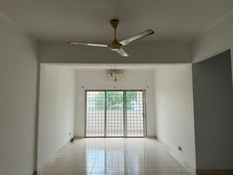 Pangsapuri untuk Disewa di Sri Bayu Apartments - Leanne Chia - Living Room - PropertyGuru.com.my