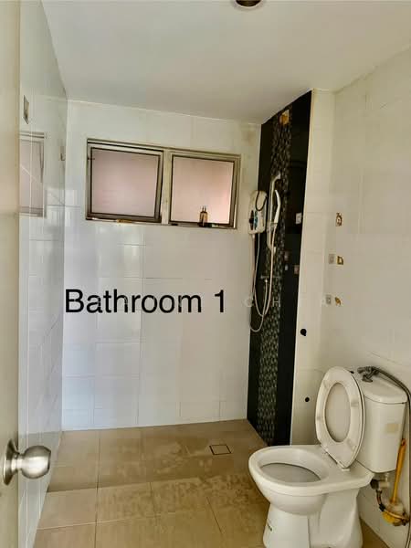 Pangsapuri untuk Disewa di Sri Bayu Apartments - Leanne Chia - Bathroom - PropertyGuru.com.my