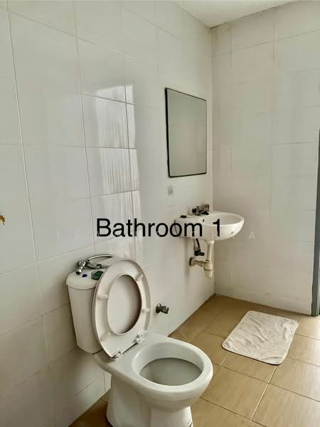 Pangsapuri untuk Disewa di Sri Bayu Apartments - Leanne Chia - Bathroom - PropertyGuru.com.my