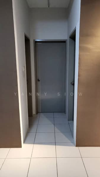Kondominium untuk Dijual di Residensi Platinum Teratai - Yanny Siow - Corridor - PropertyGuru.com.my