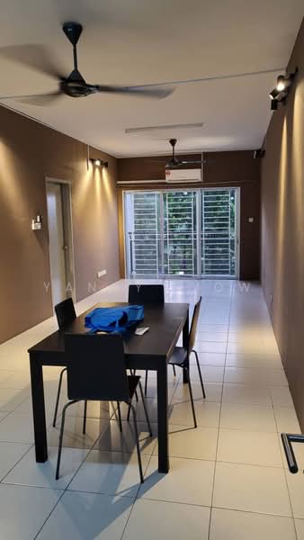 Kondominium untuk Dijual di Residensi Platinum Teratai - Yanny Siow - Dining Room - PropertyGuru.com.my