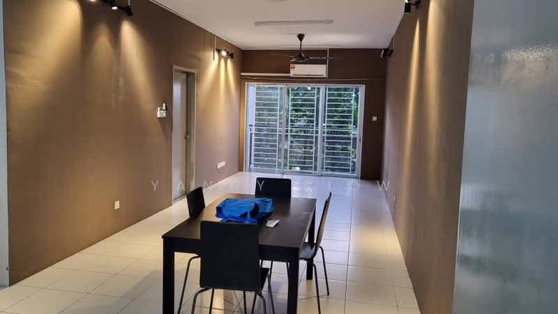 Kondominium untuk Dijual di Residensi Platinum Teratai - Yanny Siow - Dining Room - PropertyGuru.com.my