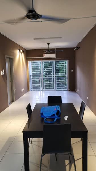 Kondominium untuk Dijual di Residensi Platinum Teratai - Yanny Siow - Dining Room - PropertyGuru.com.my