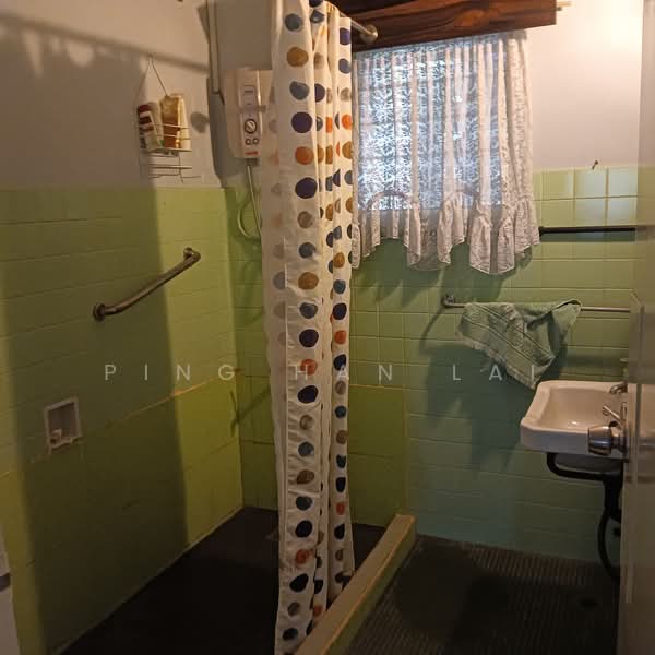 Bungalow House untuk Dijual di Bukit Gasing (Petaling Jaya) - Ping Han Lai - Bathroom - PropertyGuru.com.my
