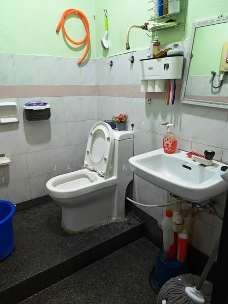 Rumah Teres 1-Tingkat untuk Dijual di Taman Nusa Bestari (Iskandar Puteri (Nusajaya)) - Jayden Ng - Bathroom - PropertyGuru.com.my