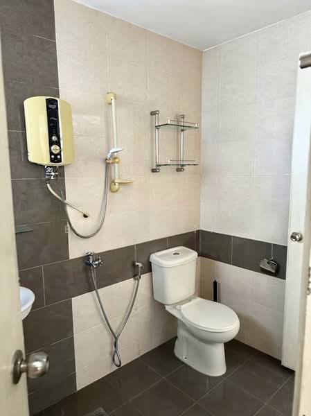 Rumah Teres 2-Tingkat untuk Disewa di SS 21, Damansara Utama (Petaling Jaya) - Esther Tan - Bathroom - PropertyGuru.com.my