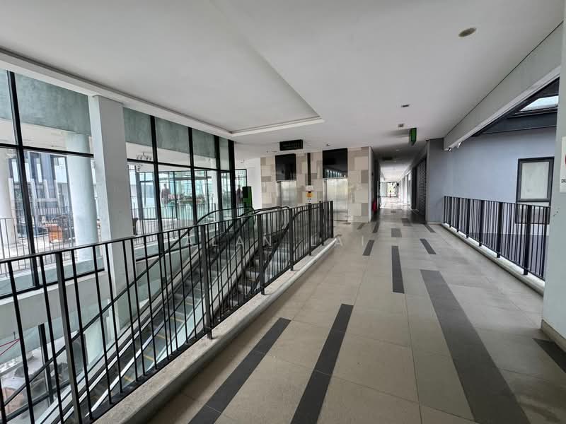 Shop / Office untuk Dijual di Cyberjaya (Selangor) - Alan Lai - Corridor - PropertyGuru.com.my