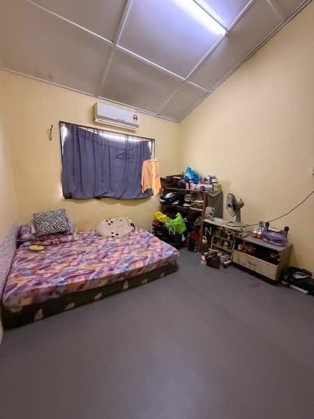 2-storey Terraced House for Sale in Taman Desa Cemerlang (Ulu Tiram) - Jayden Ng - Bedroom - PropertyGuru.com.my