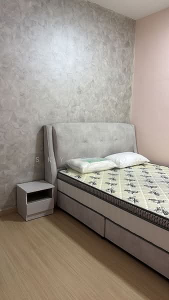 Kediaman Servis untuk Dijual di Gravit8, Klang - Sky Choo - Bedroom - PropertyGuru.com.my