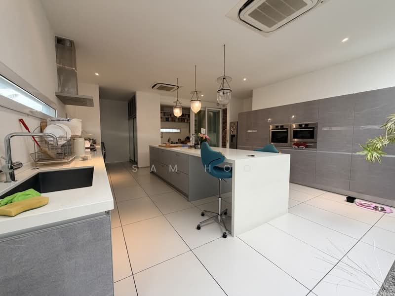 Bungalow House untuk Dijual di Taman Duta (Bukit Tunku (Kenny Hills)) - Sam Hoo - Kitchen - PropertyGuru.com.my