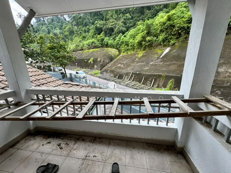 2-storey Terraced House for Sale in Taman Sierra Ukay (Ulu Kelang) - Welson Moo - Balcony - PropertyGuru.com.my