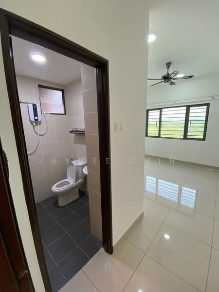 Condominium for Rent at Residensi Zamrud - Jaynee Chin - Bathroom - PropertyGuru.com.my