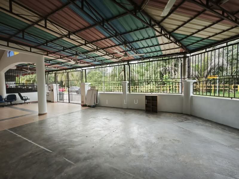 1-storey Terraced House for Sale in Taman Bestari Indah (Ulu Tiram) - Lui Lui - Exterior - PropertyGuru.com.my