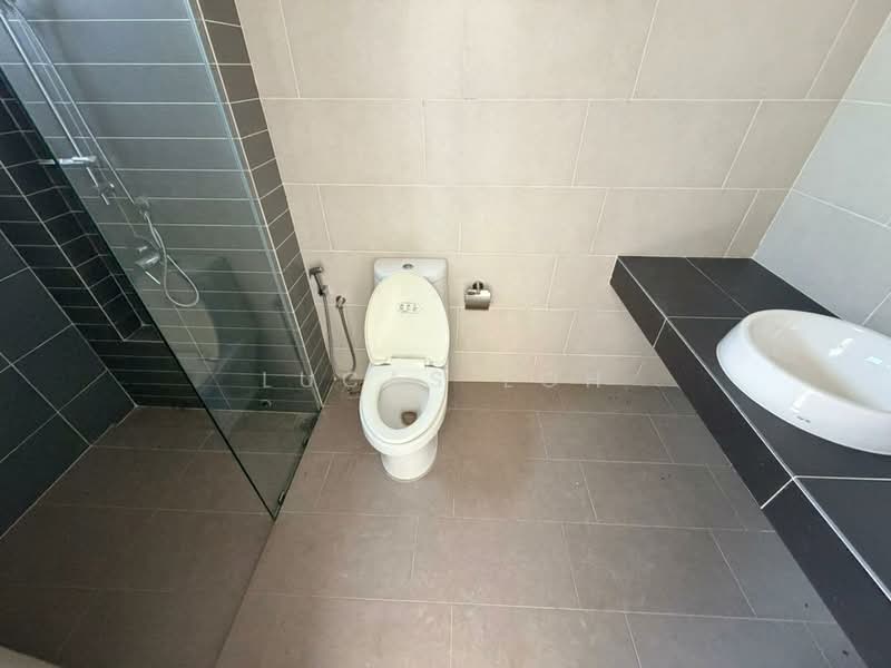 2-storey Terraced House for Sale in Bandar Seri Coalfields (Sungai Buloh) - Lucas Loh - Bathroom - PropertyGuru.com.my