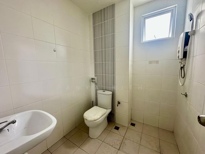 Condominium for Sale at One Imperial - Panya Rith - Bathroom - PropertyGuru.com.my