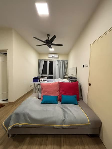 Kediaman Servis untuk Dijual di Saville @ Cheras - Danilo Lim - Living Room - PropertyGuru.com.my