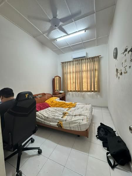 2-storey Terraced House for Sale in Taman Desa Cemerlang (Ulu Tiram) - Nellie Lim - Bedroom - PropertyGuru.com.my