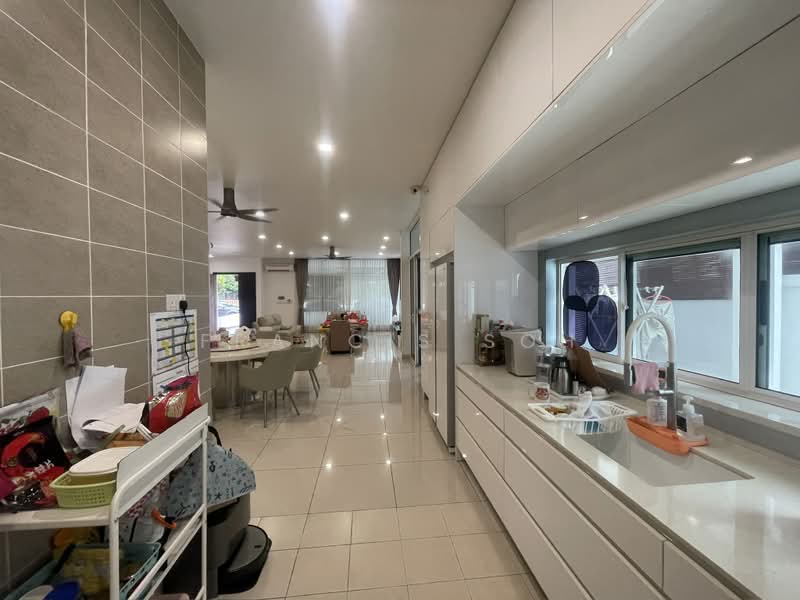 Semi-Detached House for Sale in Taman Damai Utama (Bandar Kinrara) - Francis Soh - Living Room - PropertyGuru.com.my