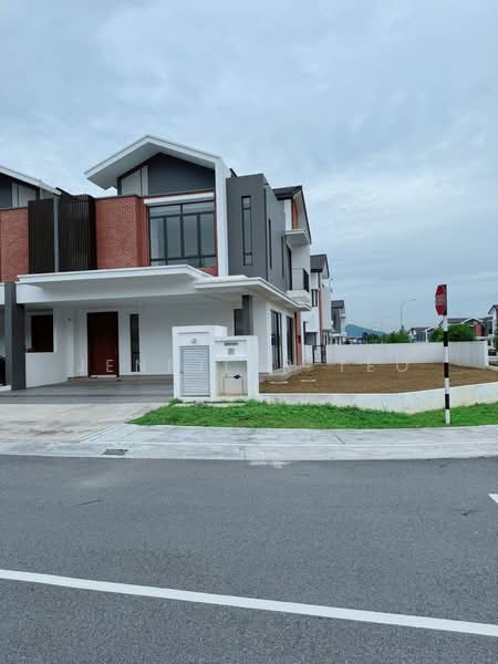 2-storey Terraced House for Sale in Bandar Gamuda Gardens (Rawang) - Jennifer Teo - Exterior - PropertyGuru.com.my