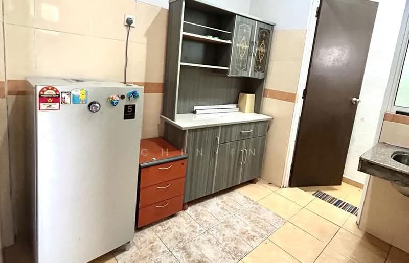 Apartment for Sale at Pangsapuri Bukit Beruang Bestari (University View) - CHIN FN - Kitchen - PropertyGuru.com.my