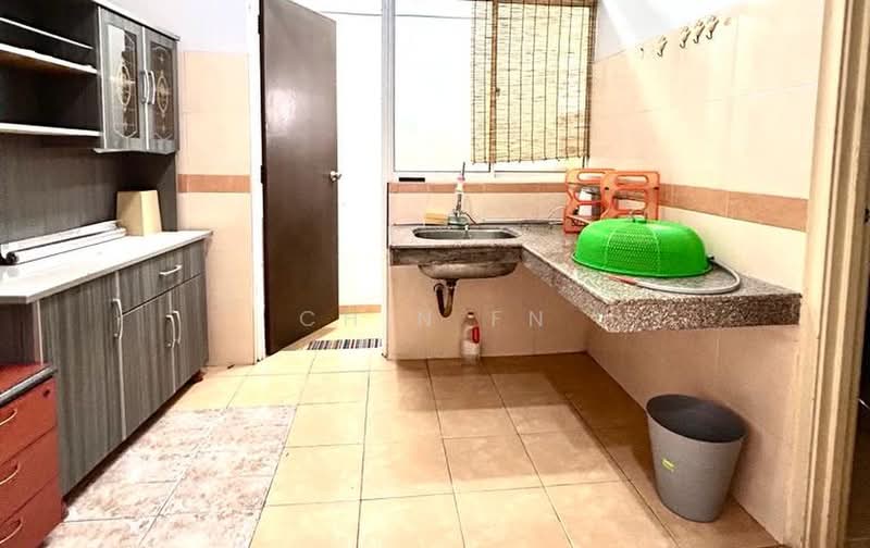 Apartment for Sale at Pangsapuri Bukit Beruang Bestari (University View) - CHIN FN - Kitchen - PropertyGuru.com.my