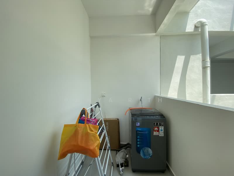 Kondominium untuk Disewa di Ideal Residency - Panya Rith - Balcony - PropertyGuru.com.my