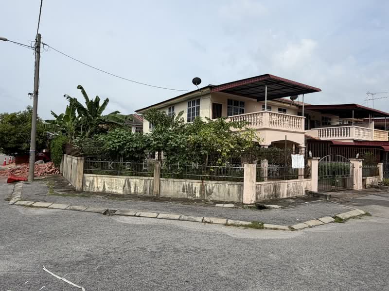 2-storey Terraced House for Sale in Taman Sri Manggis (Teluk Intan) - Kelvin Foo - Exterior - PropertyGuru.com.my