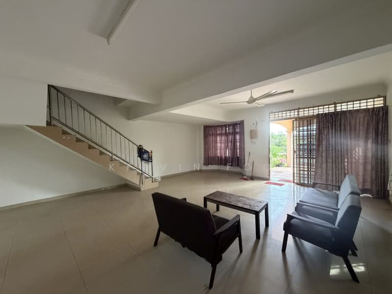 2-storey Terraced House for Sale in Taman Sri Manggis (Teluk Intan) - Kelvin Foo - Living Room - PropertyGuru.com.my