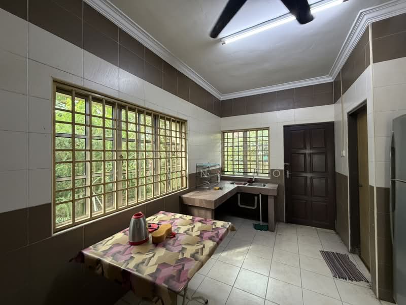 2-storey Terraced House for Sale in Taman Sri Manggis (Teluk Intan) - Kelvin Foo - Kitchen - PropertyGuru.com.my