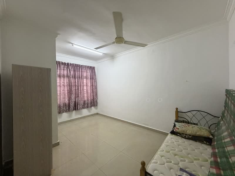 2-storey Terraced House for Sale in Taman Sri Manggis (Teluk Intan) - Kelvin Foo - Bedroom - PropertyGuru.com.my