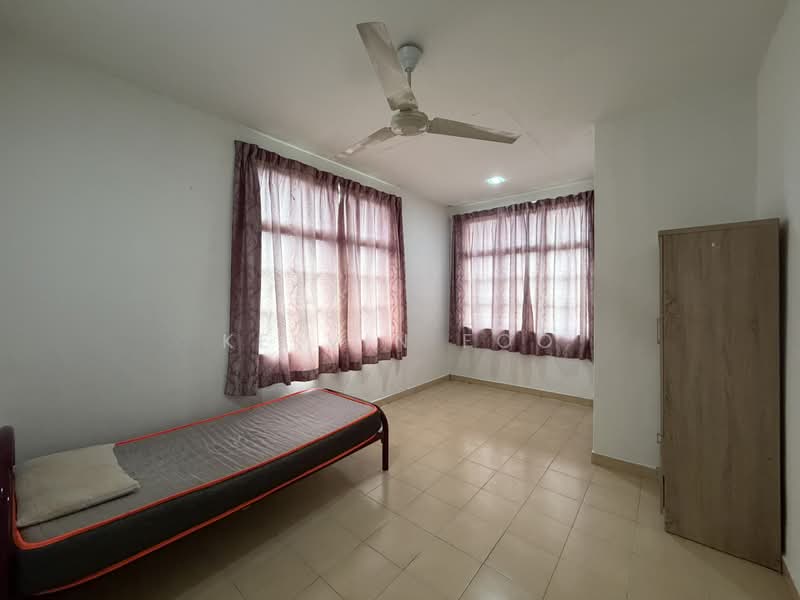 2-storey Terraced House for Sale in Taman Sri Manggis (Teluk Intan) - Kelvin Foo - Bedroom - PropertyGuru.com.my