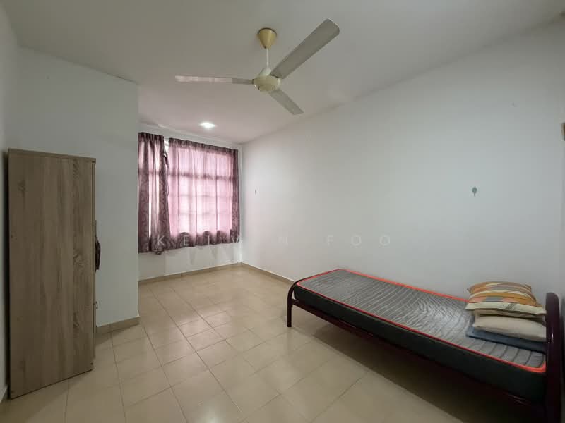 2-storey Terraced House for Sale in Taman Sri Manggis (Teluk Intan) - Kelvin Foo - Bedroom - PropertyGuru.com.my