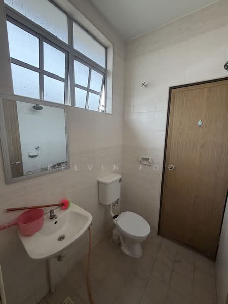 2-storey Terraced House for Sale in Taman Sri Manggis (Teluk Intan) - Kelvin Foo - Bathroom - PropertyGuru.com.my