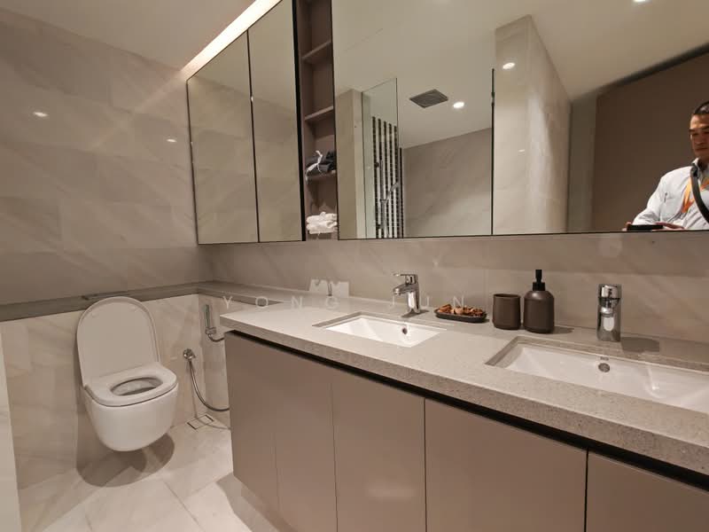 Kediaman Servis untuk Dijual di Eaton Residence - Yong Jun - Bathroom - PropertyGuru.com.my