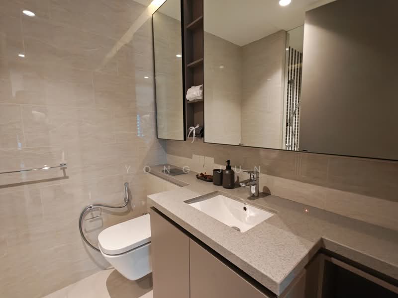 Kediaman Servis untuk Dijual di Eaton Residence - Yong Jun - Bathroom - PropertyGuru.com.my