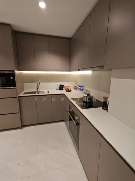 Kediaman Servis untuk Dijual di Eaton Residence - Yong Jun - Kitchen - PropertyGuru.com.my