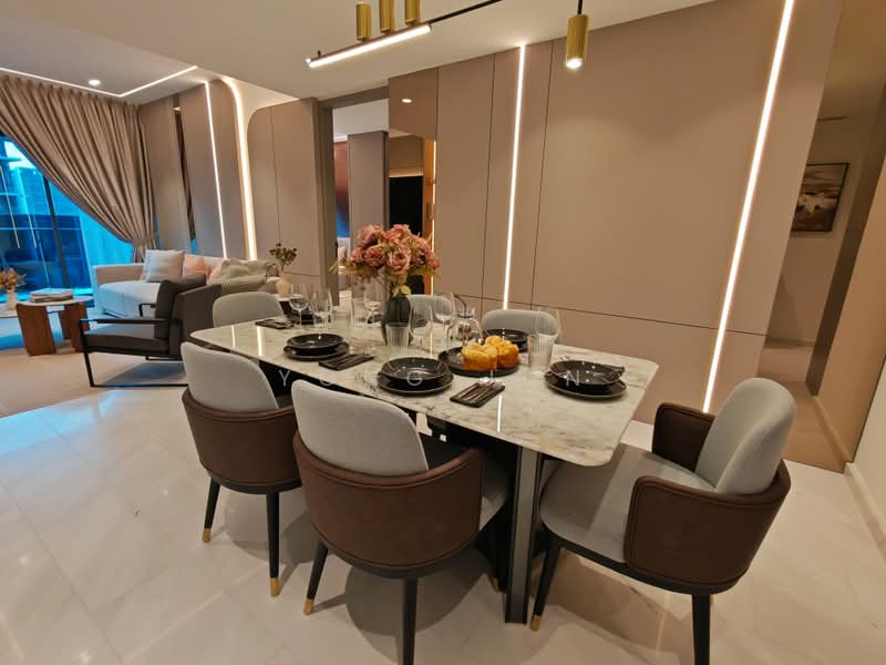 Kediaman Servis untuk Dijual di Eaton Residence - Yong Jun - Dining Room - PropertyGuru.com.my