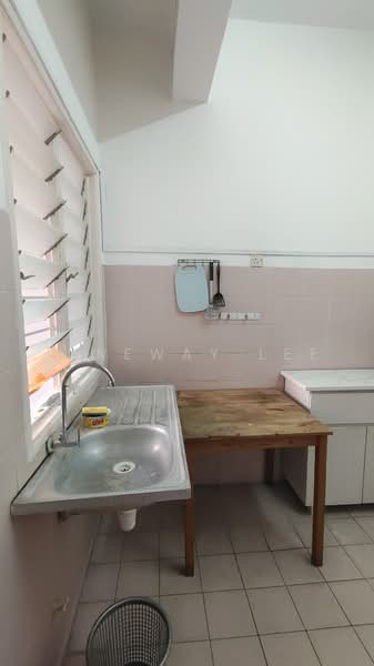 Condominium for Sale at Evergreen Park Acorn & Hazel - Juneway Lee - Kitchen - PropertyGuru.com.my