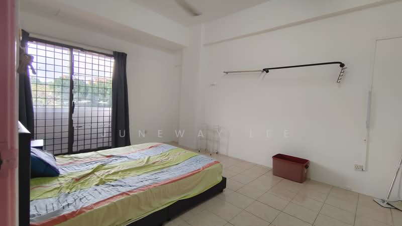 Condominium for Sale at Evergreen Park Acorn & Hazel - Juneway Lee - Bedroom - PropertyGuru.com.my