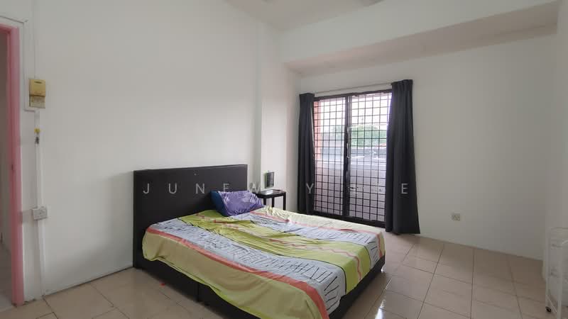 Condominium for Sale at Evergreen Park Acorn & Hazel - Juneway Lee - Bedroom - PropertyGuru.com.my