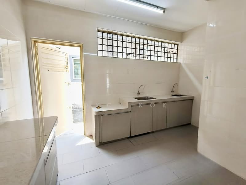 Rumah Teres 2-Tingkat untuk Dijual di Usj 6 (Subang Jaya) - Joyce Kok - Kitchen - PropertyGuru.com.my