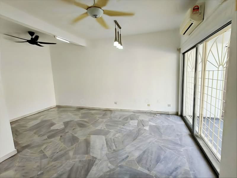 Rumah Teres 2-Tingkat untuk Dijual di Usj 6 (Subang Jaya) - Joyce Kok - Living Room - PropertyGuru.com.my