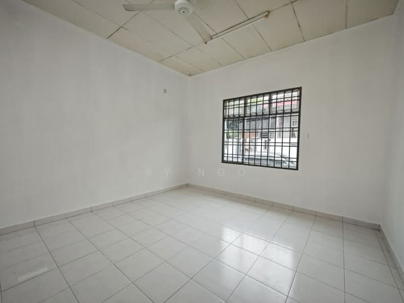 1-storey Terraced House for Sale in Taman Bestari Indah (Ulu Tiram) - SY Ngo - Interior - PropertyGuru.com.my