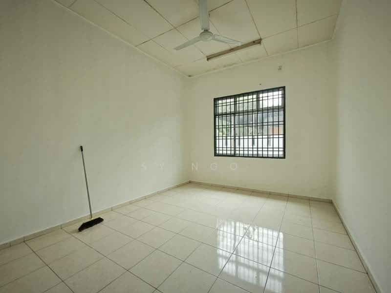 1-storey Terraced House for Sale in Taman Bestari Indah (Ulu Tiram) - SY Ngo - Interior - PropertyGuru.com.my