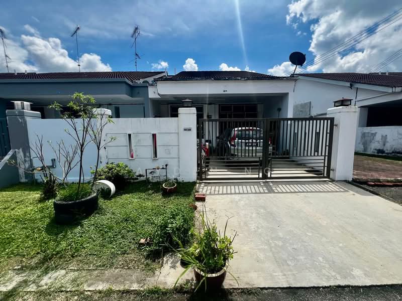 1-storey Terraced House for Sale in Taman Lagenda Putra (Kulai) - Jayden Ng - Exterior - PropertyGuru.com.my