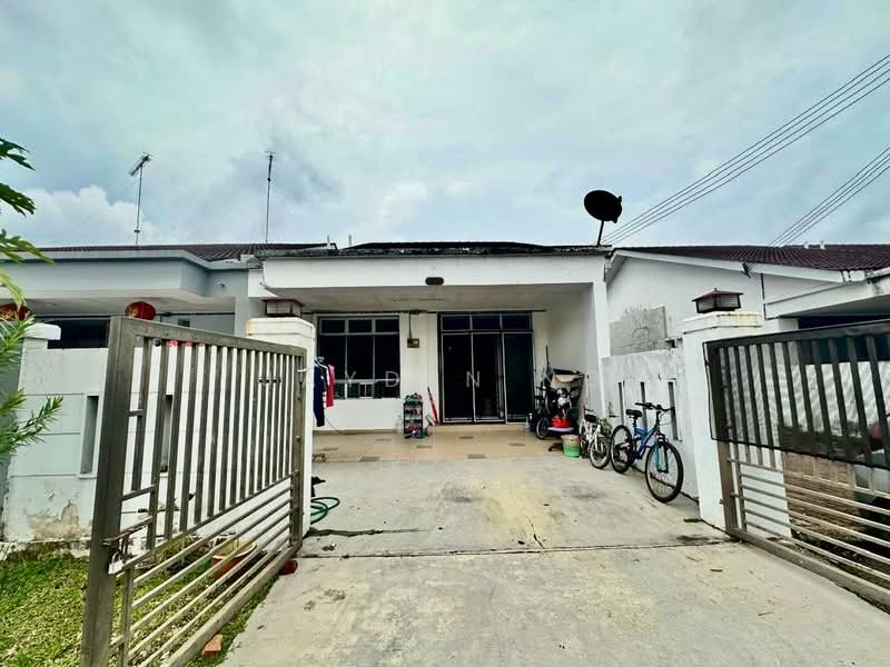 1-storey Terraced House for Sale in Taman Lagenda Putra (Kulai) - Jayden Ng - Exterior - PropertyGuru.com.my