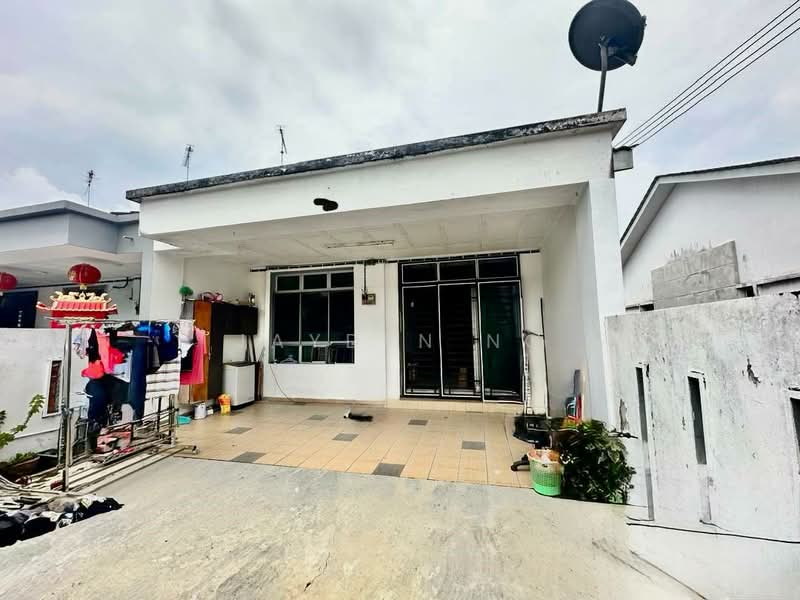 1-storey Terraced House for Sale in Taman Lagenda Putra (Kulai) - Jayden Ng - Exterior - PropertyGuru.com.my