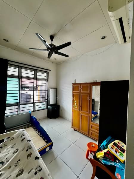 1-storey Terraced House for Sale in Taman Lagenda Putra (Kulai) - Jayden Ng - Bedroom - PropertyGuru.com.my