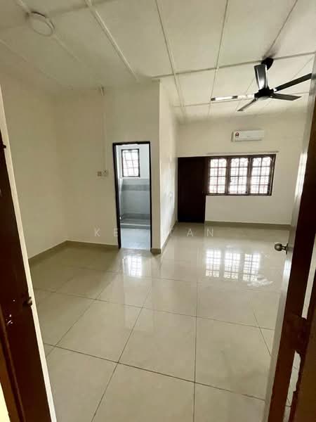 Rumah Teres 2-Tingkat untuk Disewa di Taman Serdang Raya (Seri Kembangan) - KEN TAN - PropertyGuru.com.my
