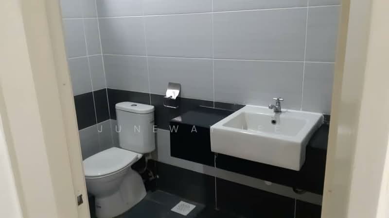 Kondominium untuk Dijual di Green Terrain (Prima Villa) - Juneway Lee - Bathroom - PropertyGuru.com.my